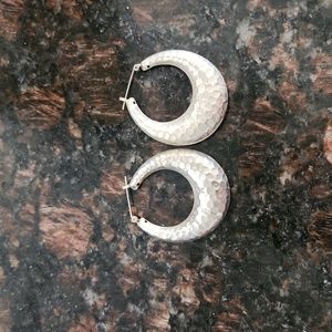 Silver hoop earings